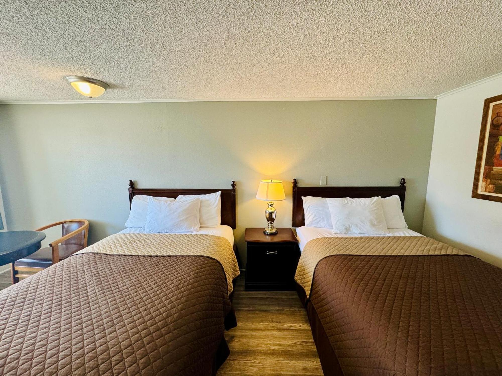 Knights Inn Bridgeport Frankenmuth Exteriör bild